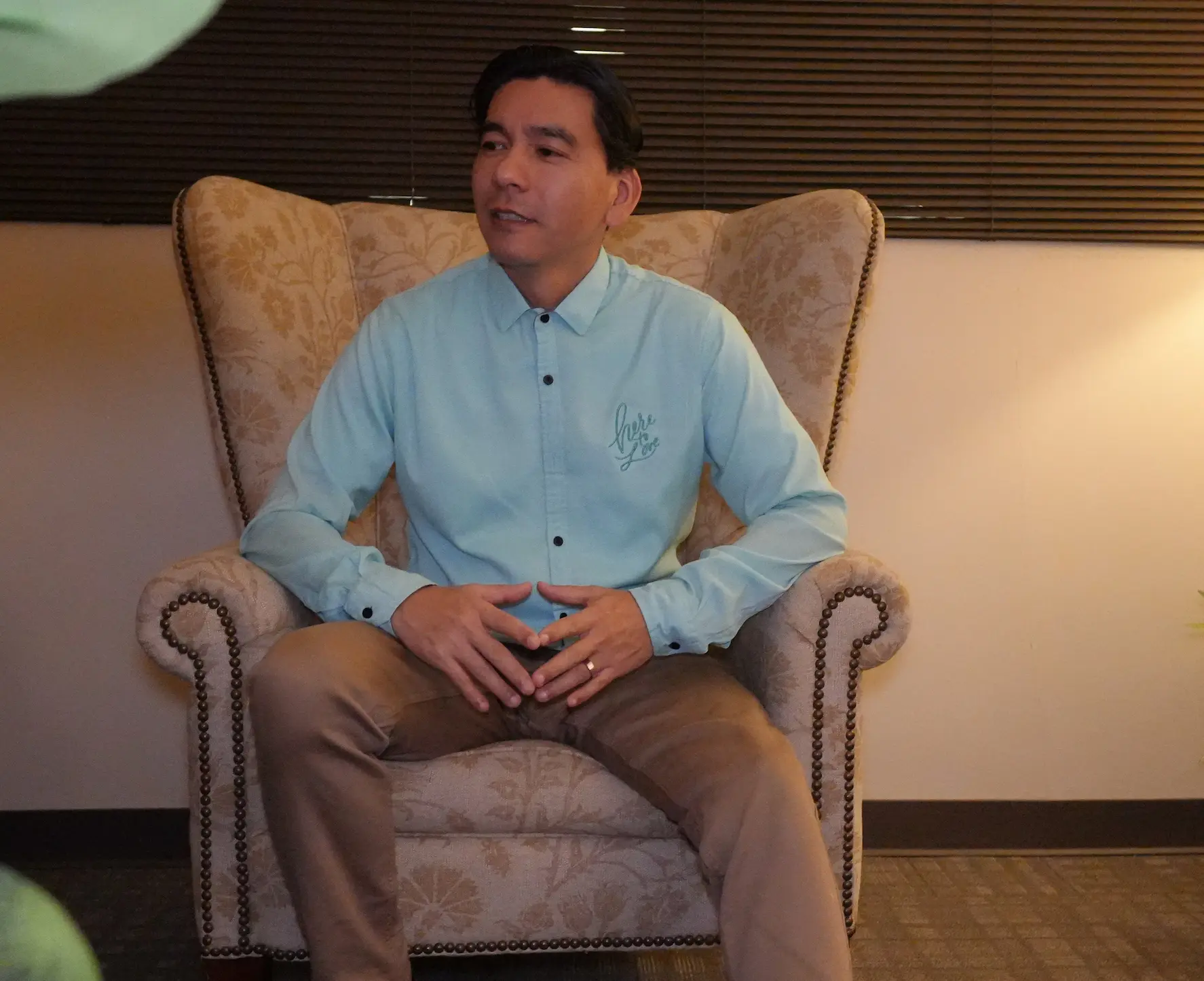 authentic presence in a grounded moment of reflection